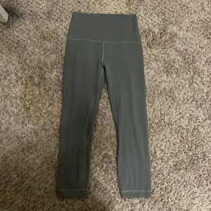 LuluLemon capri leggings size 2